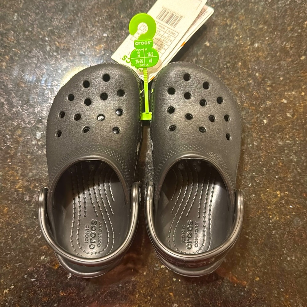 New kids crocs